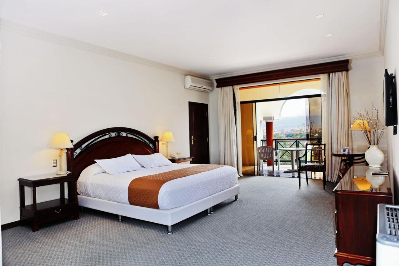 Hotel Los Parrales Tarija Ngoại thất bức ảnh