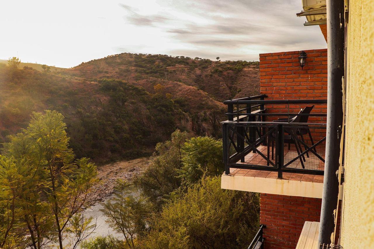 Hotel Los Parrales Tarija Ngoại thất bức ảnh