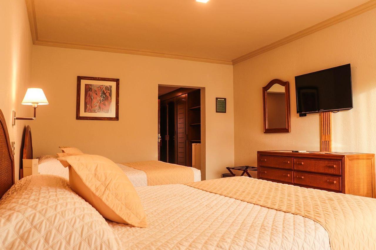Hotel Los Parrales Tarija Ngoại thất bức ảnh